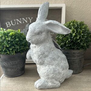 Martha Stewart Farmhouse Cottage Gray Textured Bunny Figurine